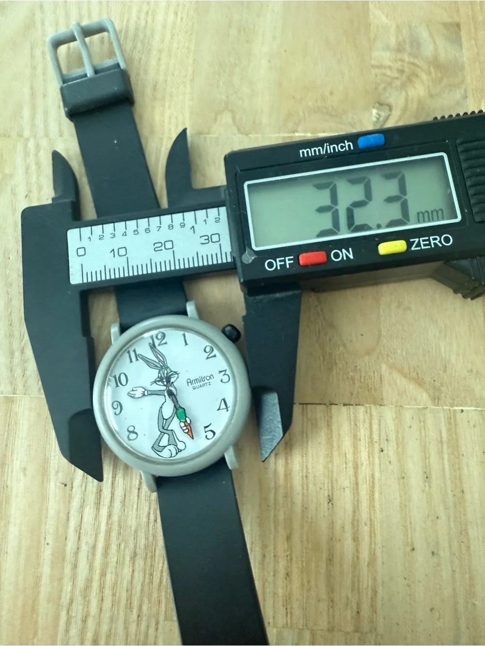 vintage Armitron looney tunes bugs bunny watch NEW BATTERY